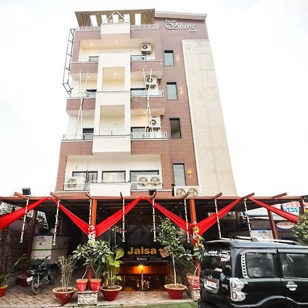 Capital O 15422 Shiva Inn Unnao ภายนอก รูปภาพ