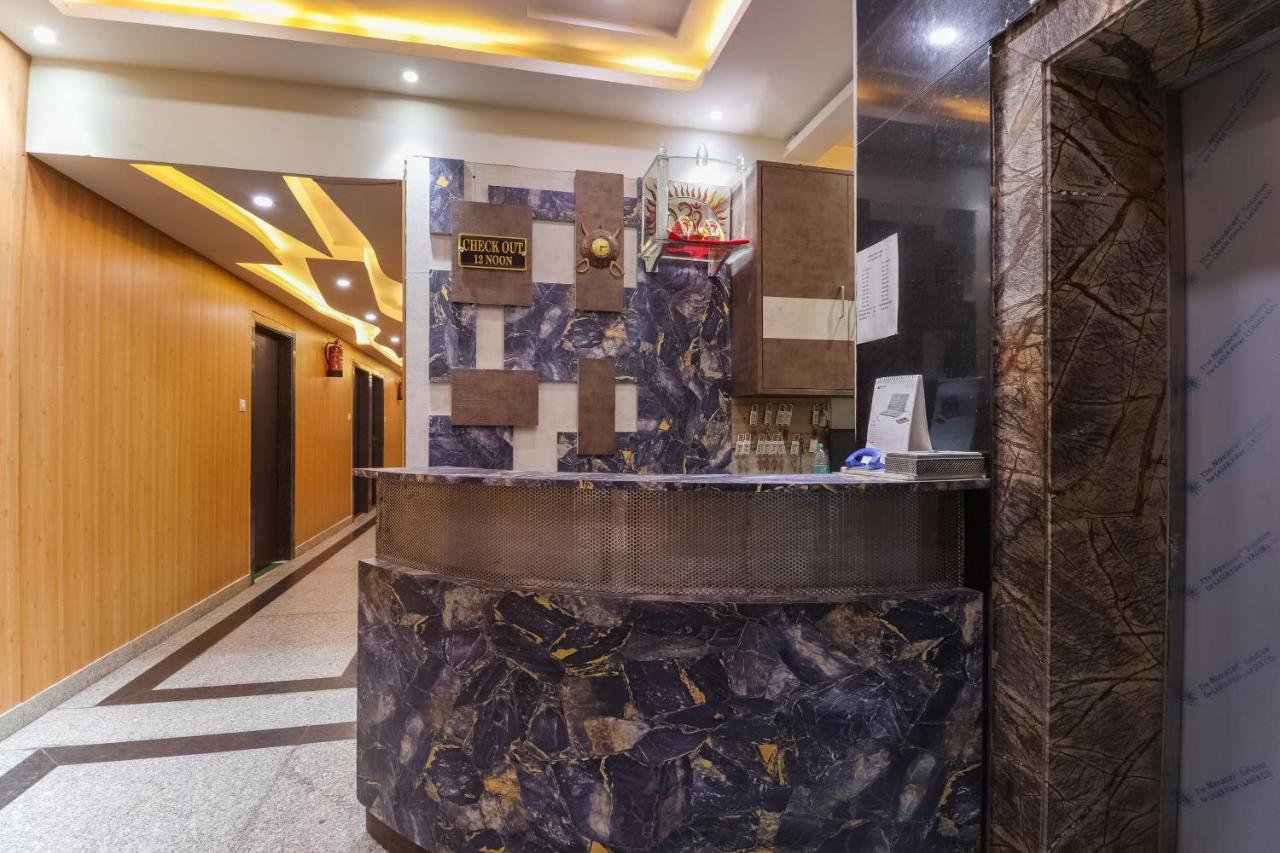 Capital O 15422 Shiva Inn Unnao ภายนอก รูปภาพ
