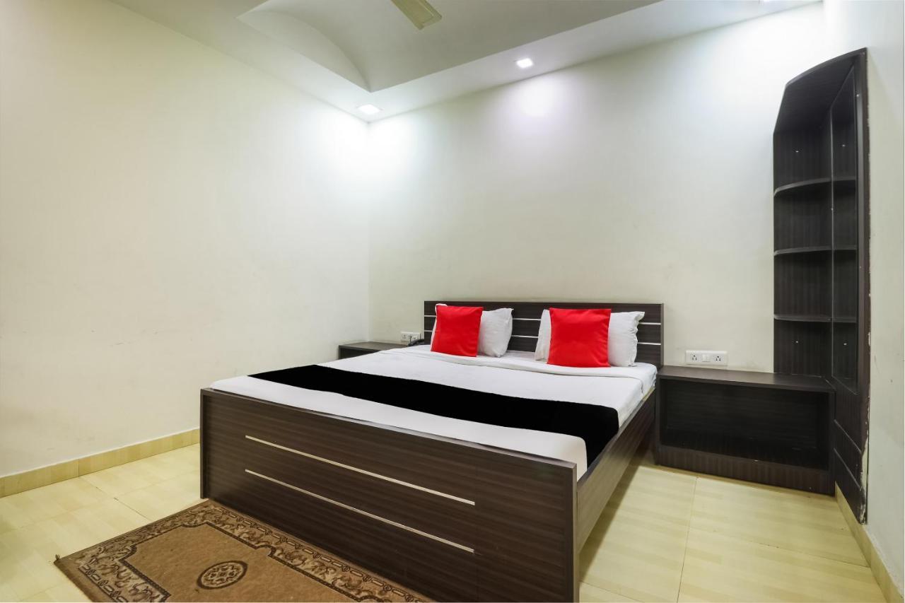 Capital O 15422 Shiva Inn Unnao ภายนอก รูปภาพ