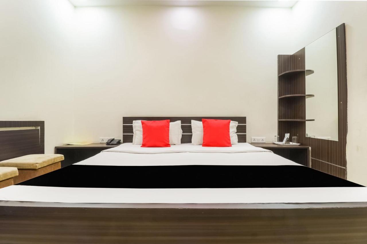 Capital O 15422 Shiva Inn Unnao ภายนอก รูปภาพ