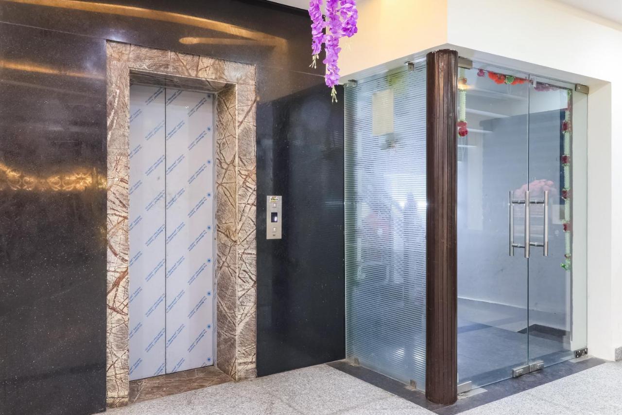 Capital O 15422 Shiva Inn Unnao ภายนอก รูปภาพ
