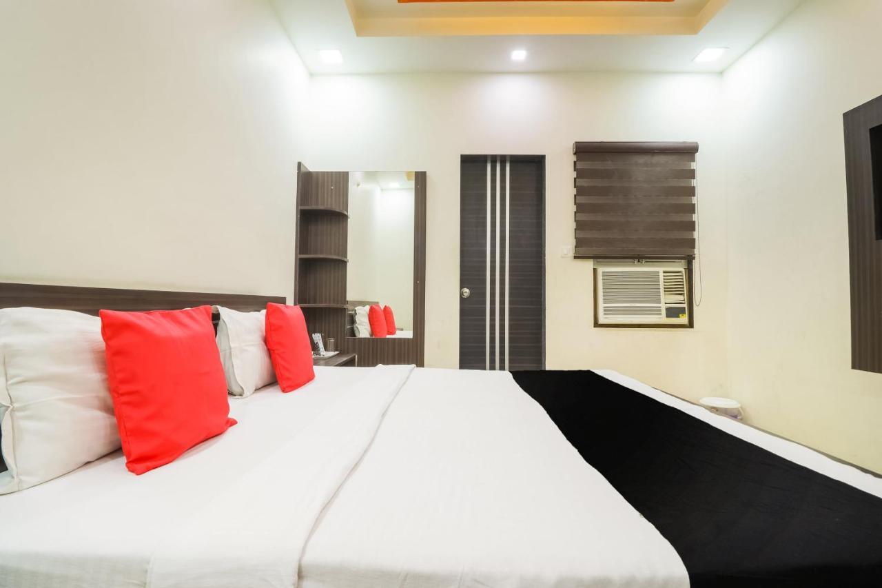 Capital O 15422 Shiva Inn Unnao ภายนอก รูปภาพ