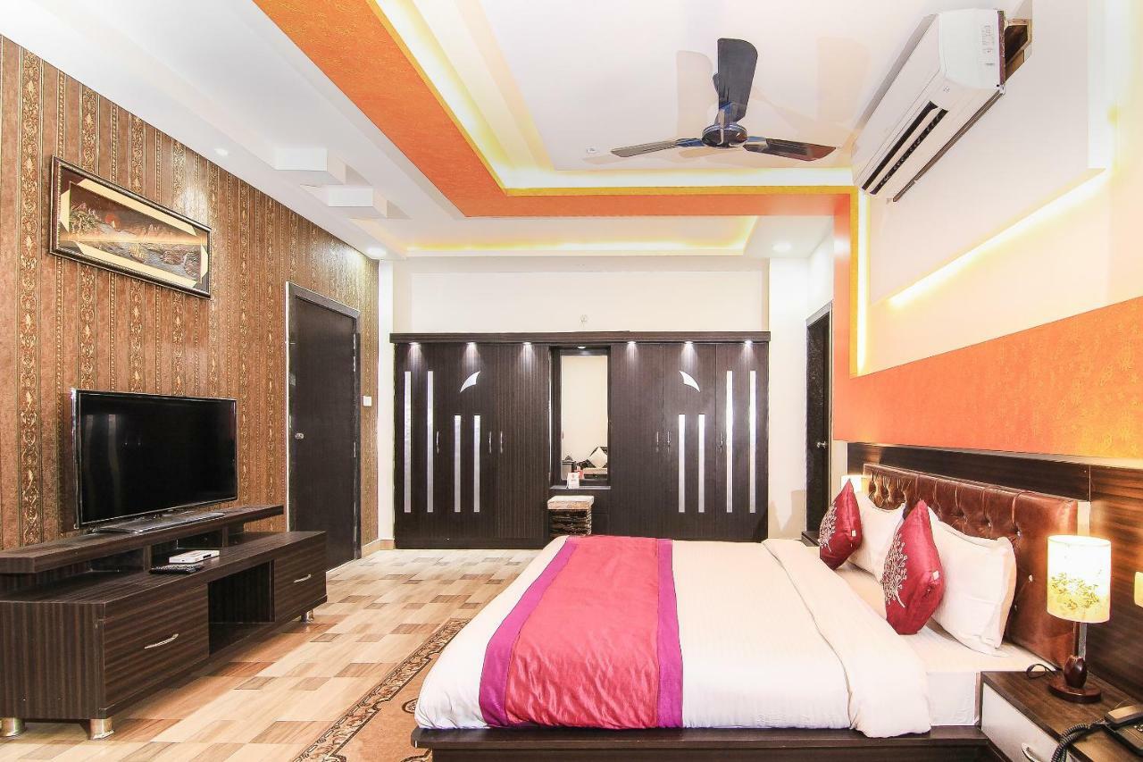 Capital O 15422 Shiva Inn Unnao ภายนอก รูปภาพ
