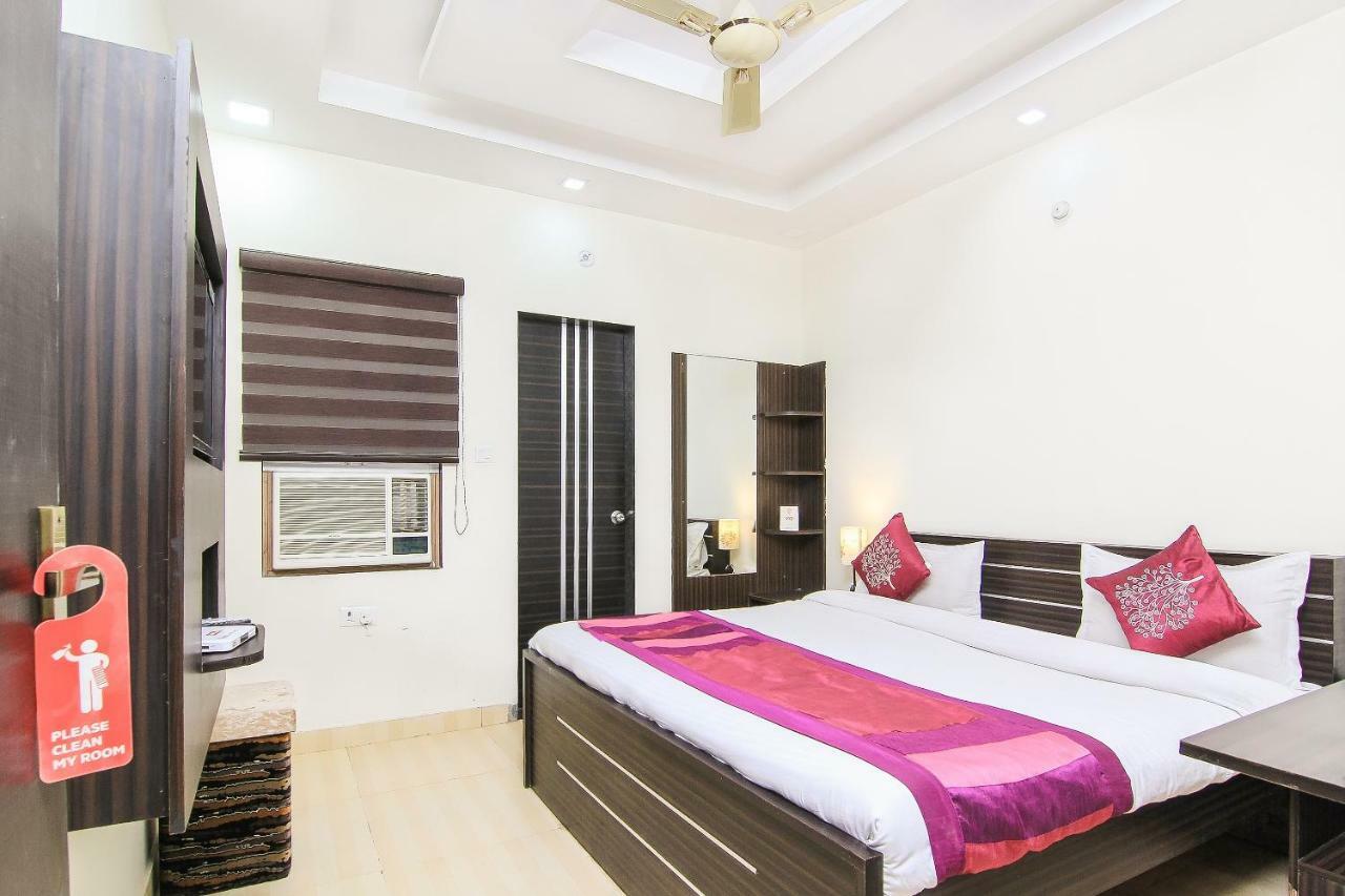 Capital O 15422 Shiva Inn Unnao ภายนอก รูปภาพ