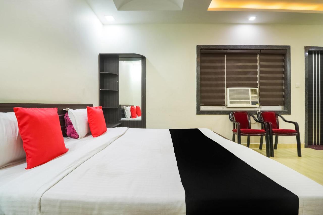 Capital O 15422 Shiva Inn Unnao ภายนอก รูปภาพ